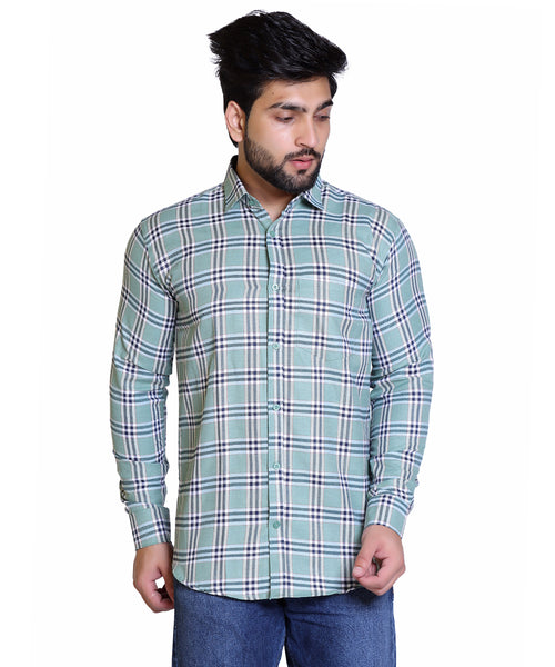 Men Regular Fit Checkered Spread Collar Casual Shirt